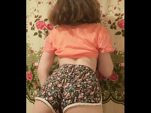 ❤️ Sexy mladá kočka svléká šortky před kamerou. ☑ Porno u cs.high-pass.ru ❌❤