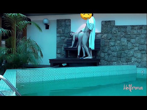 ❤️ Šéf pozve služebnou k bazénu, ale neodolala žhavému ☑ Porno u cs.high-pass.ru ❌❤