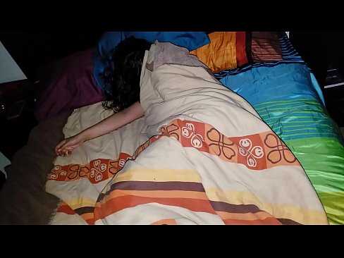 ❤️ Nevlastní syn buzeruje svou mladou nevlastní matku, zatímco ona spí. ☑ Porno u cs.high-pass.ru ❌❤